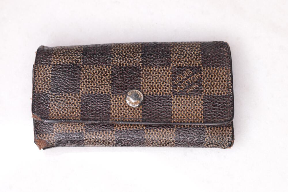 Louis Vuitton Vintage 1996 Centenaire Damier Ebene 6 Key Holder Limited Edition
